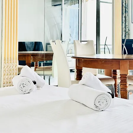 Le Belmondo - Croisette - Palais Miramar Apartment