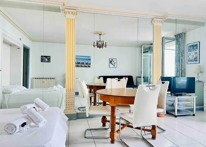 Le Belmondo - Croisette - Palais Miramar * Cannes