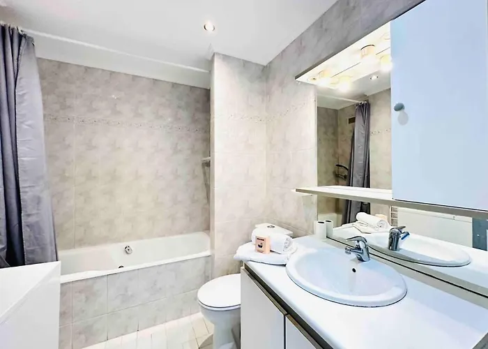 Le Belmondo - Croisette - Palais Miramar * Cannes